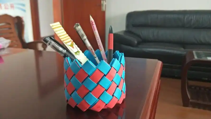 桌面笔筒折纸