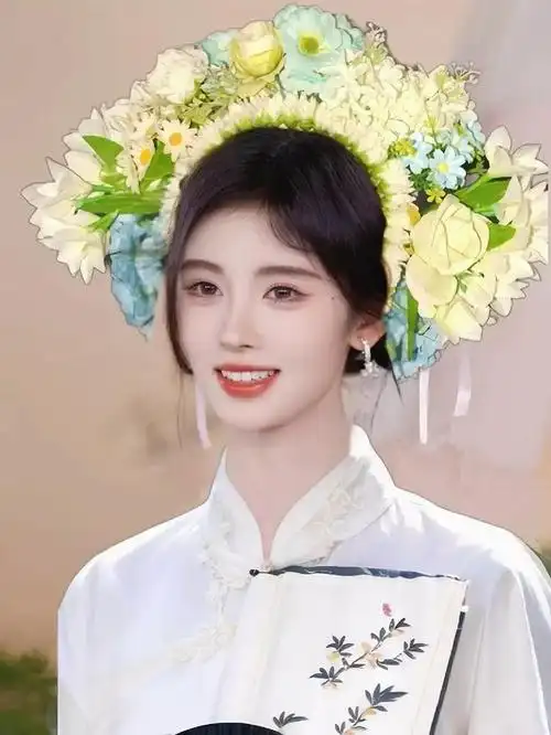 同是戴簪花,为何较土的赵丽颖被央视力挺?毛晓彤陈都灵却没出圈