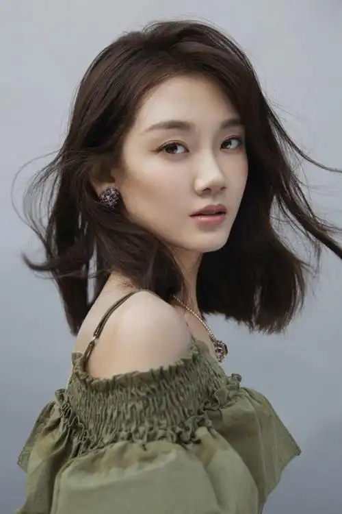 每日更新苗苗的经纪人微信号tzcm235188