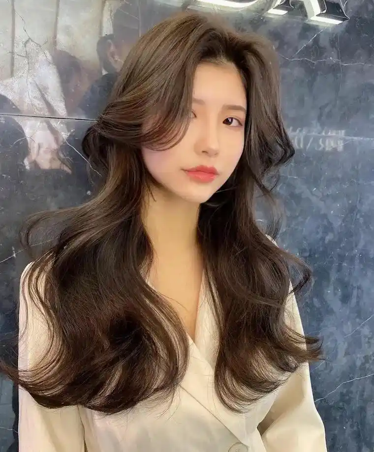 八字刘海96慵懒法式卷发.