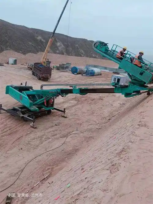 液压行走护坡钻孔机长螺旋锚杆钻机隧道锚固钻机