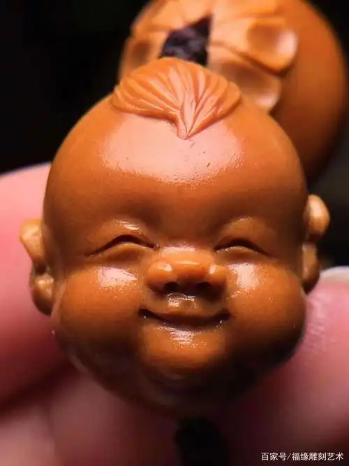橄榄核雕刻十大名家排名——「玉胜」本工《童趣》