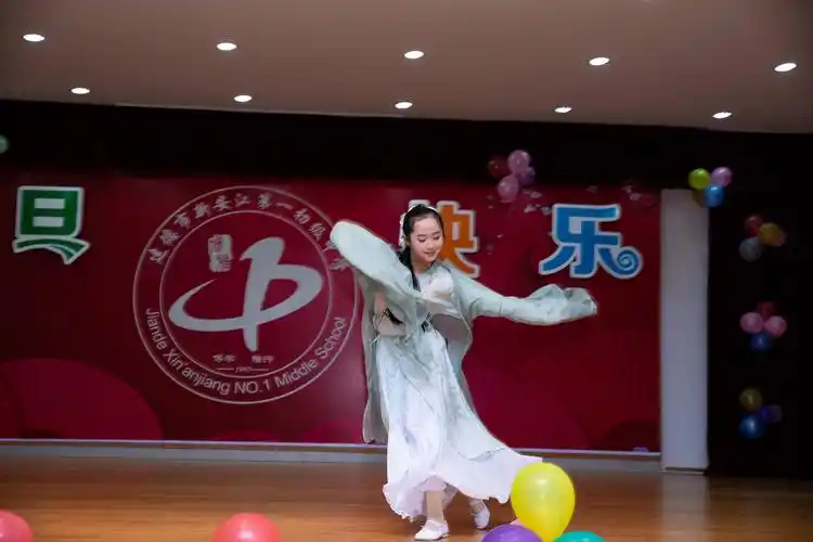 新安江一中个人才艺秀暨特色课程展示活动