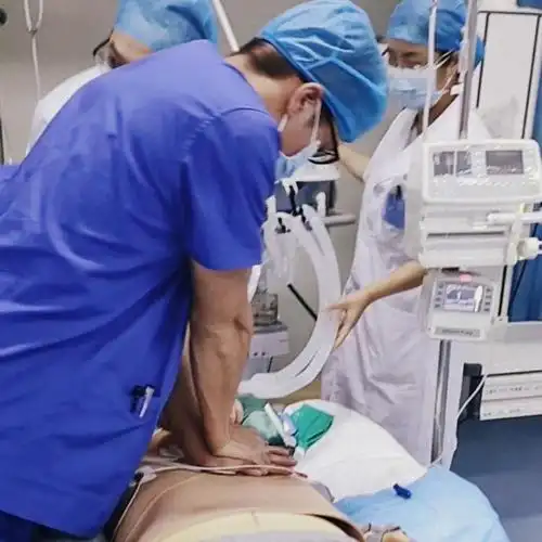 重症医学科组织开展心脏骤停应急抢救演练_急救