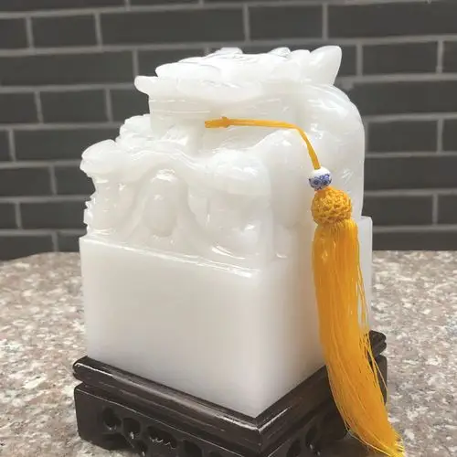 阿富汗白玉龙头印章摆件盘龙玉玺白玉九龙摆件商务礼品可定制