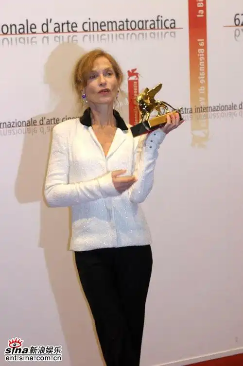 图文特别金狮奖揭晓伊莎贝尔于贝尔