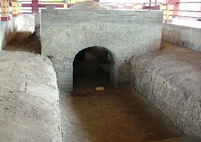 他擒杀关羽,最后死于赵云之手,墓中出土的宝物,让日本专家羞愧