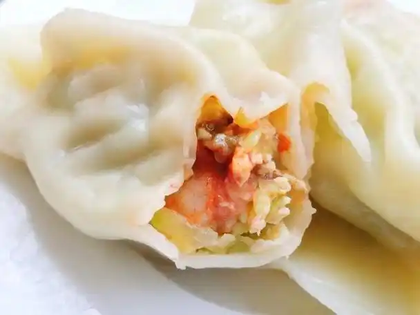 虾仁配什么蔬菜包饺子,虾仁和什么包饺子(虾仁黄瓜素馅饺子)