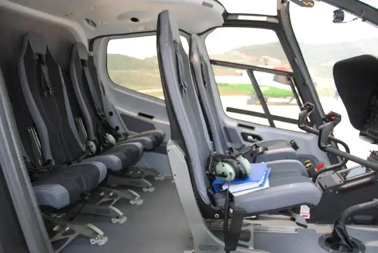 救援直升机的驾驶舱大揭秘!