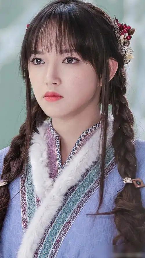 灵域程潇高清美图分享大地之母的紫发紫色眼睛太惊艳了