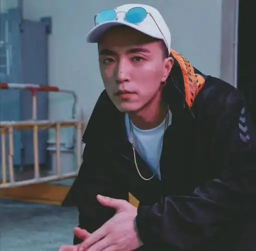 jony j-奴隶(带和声伴奏)