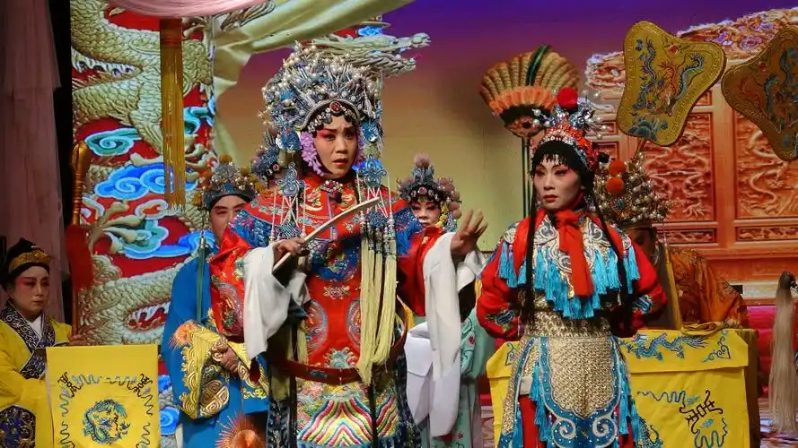 太原南宫豫剧《三哭殿》成功上演