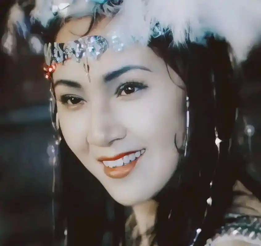 女演员常青,扮演过西游记里的老鼠精,不得不说,导演杨洁太挑剔了,连一