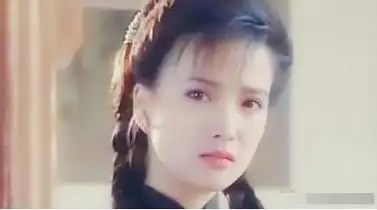 他情不自禁地流露出羡慕的神情,眼前的何晴曾经像只"黑猴"一样,他怎么