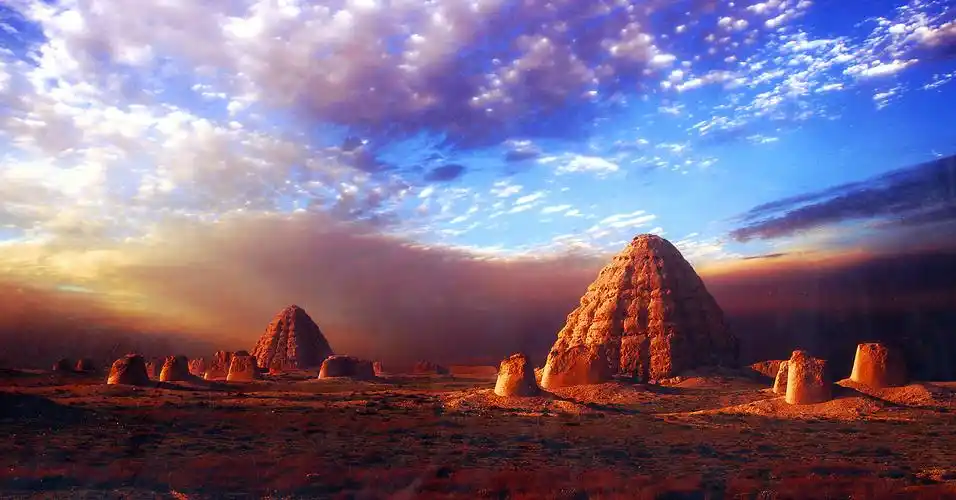 保山和银川哪个更好玩