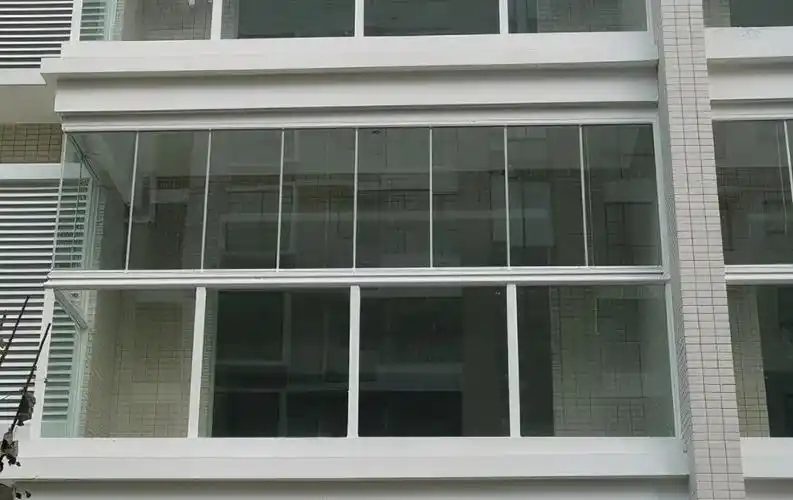 封阳台用哪种玻璃窗好?这种隔音那么差,大家别再装错了