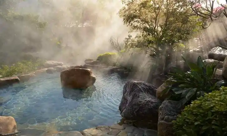 长泰半月山温泉