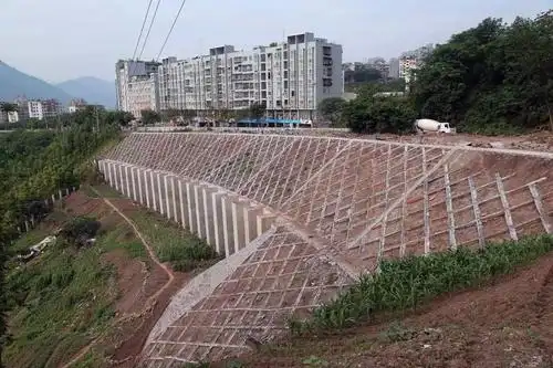 这条到新县医院的大道9月28日建成通车