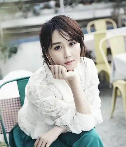 回顾胡静:嫁入马来西亚豪门,丈夫为不和她分房睡自愿摘除扁桃体