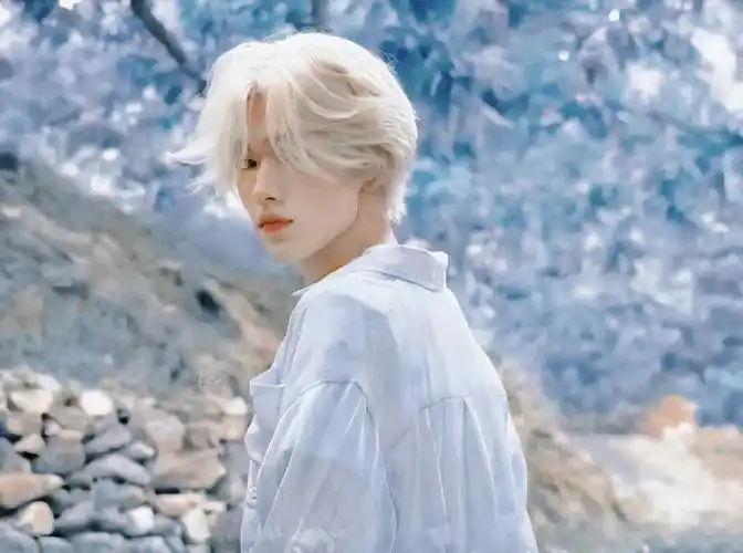 宋亚轩银发太惊艳了吧