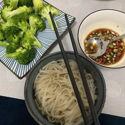 一个人住,一个人吃