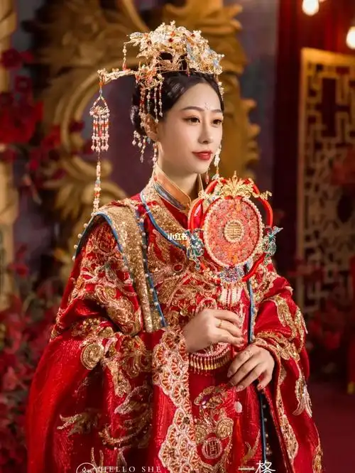 凤冠霞帔明制汉婚银川明制婚礼婚服