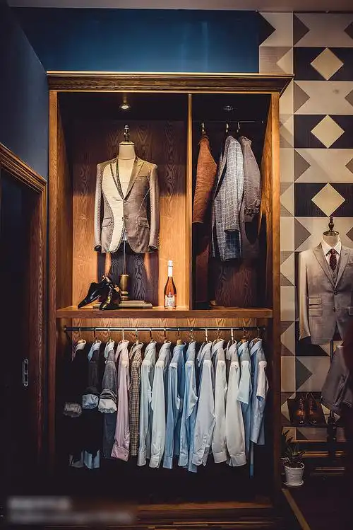 麦梯定制服装男装西装店镇江万达广场门店装修