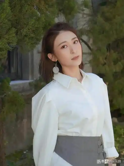 tvb女艺人李君妍的性感写真