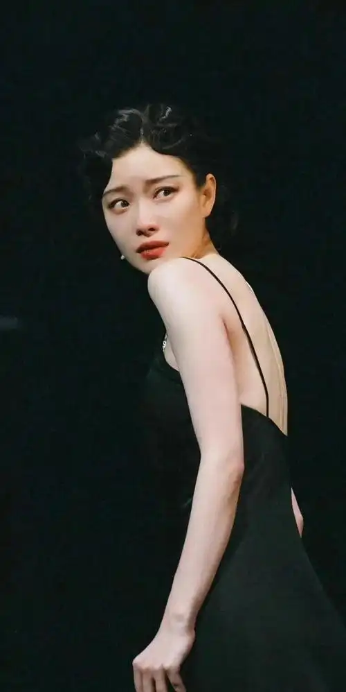 倪妮壁纸合集__财经头条