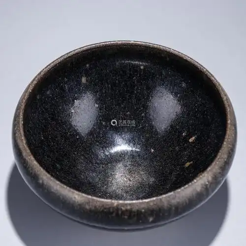 建窑倭口黑釉茶盏