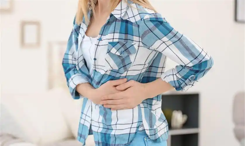 肚子总是胀胀的,是怎么回事?可能与这5个原因有关,得及时检查