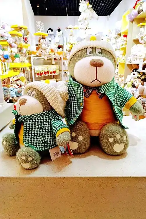 小熊汉斯公仔服装脱卸格子大衣儿童玩具长毛绒生日礼物毛绒布艺类玩具