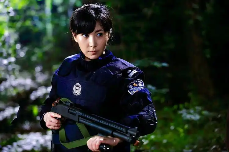 其它 孙岚简历 孙岚 江苏人民艺术剧院演员  星座:白羊座  身高:168cm