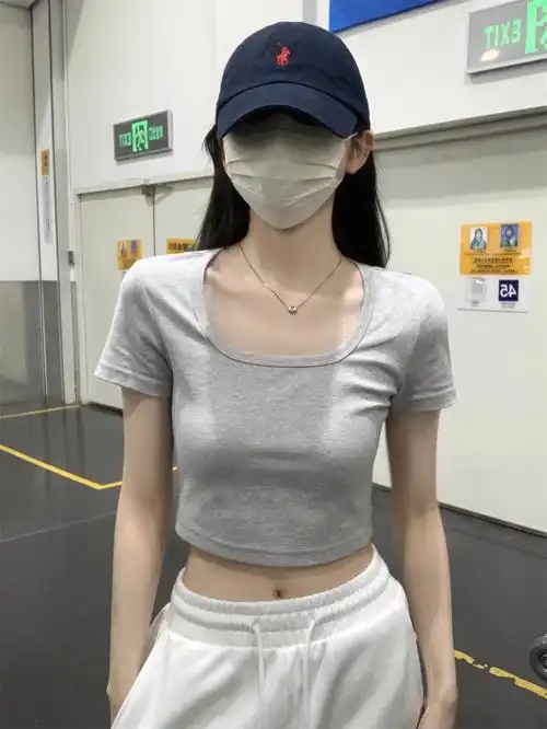 灰色正肩方领基础短袖t恤女夏季修身高腰短款体恤甜辣妹露脐上衣 - 17