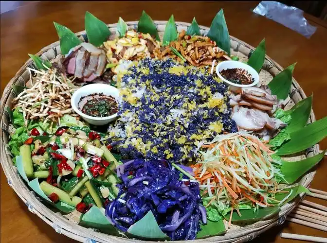 布依族"四月八" 用美食展现"五彩"生活