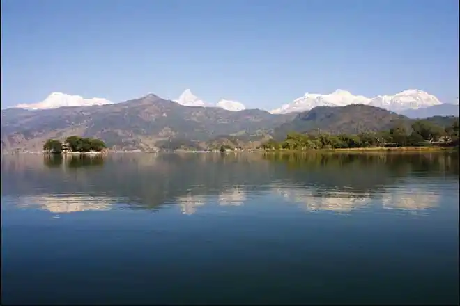 试读使用水平线构图摄影实务