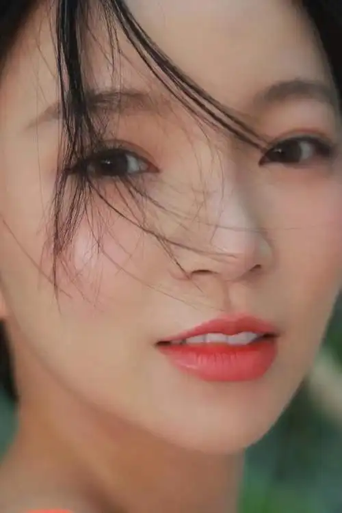 歌手小潘潘的个人资料