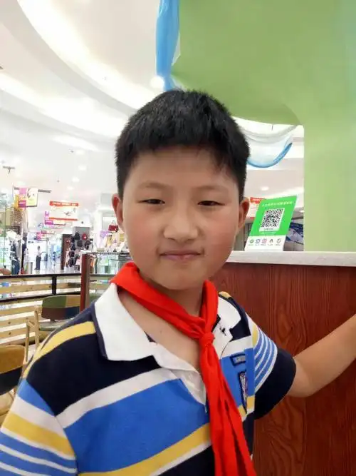 我叫韩天翔,今年九岁了,是一名小学三年级的学生.