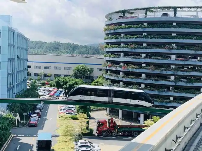 这次我不当媒体老师比亚迪粉丝日玩转六角大楼