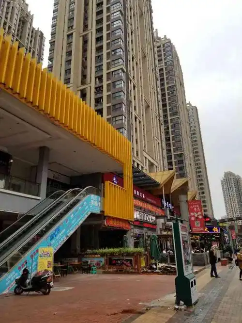 巴南金街-"家门口最近的购物广场[爱心]熟悉的万达."-大众点评移动版