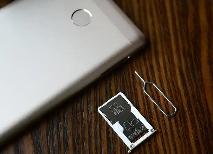 红米3s怎么装卡