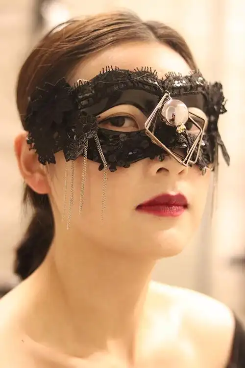 家居万圣节圣诞节日节庆表演美女女款假面舞会派对面具歌手蒙面黑色潮