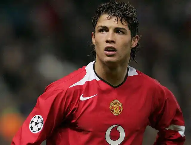 传奇回归?一豪门总监暗示:c罗或回归曼联!