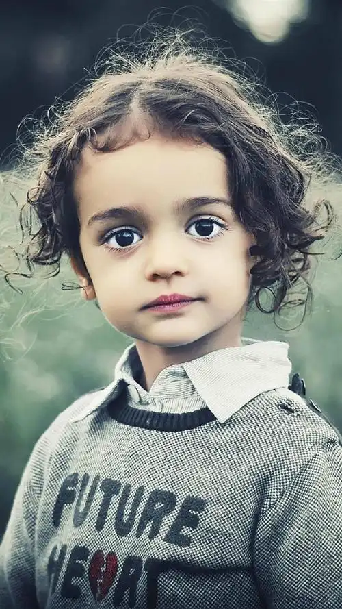 大眼萌娃可爱萝莉,高清图片,手机锁屏桌面-壁纸族