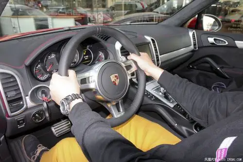 【cayenne图片】_2012款 cayenne gts图片 保时捷_汽车图库_凤凰网