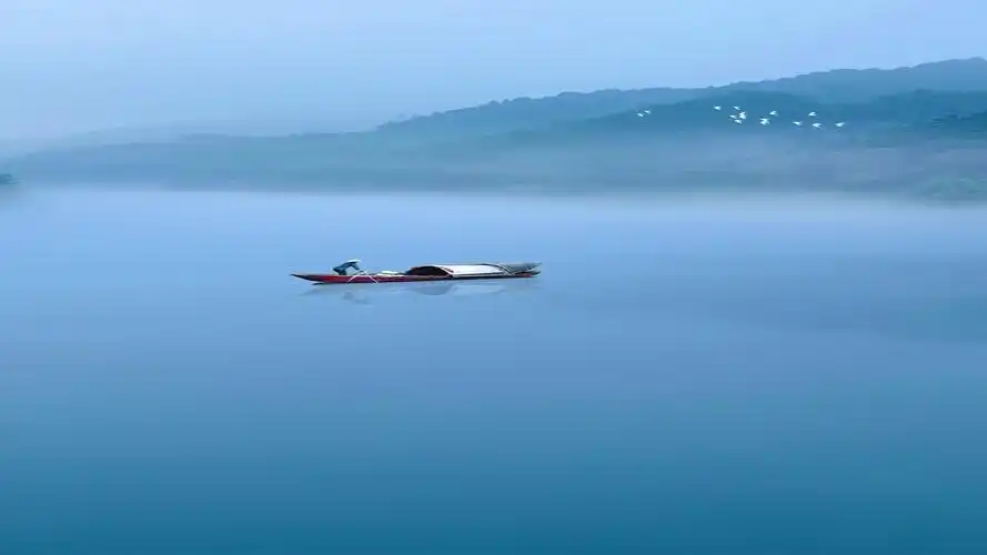 天青色等烟雨,我在等你.