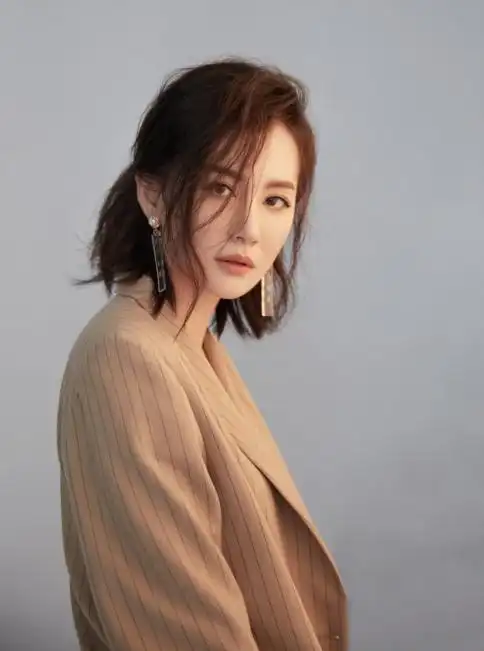 电影《橙衣天使》昨天在南通举办首映式