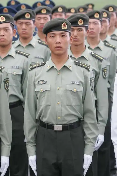 07式陆军军官长袖夏常服