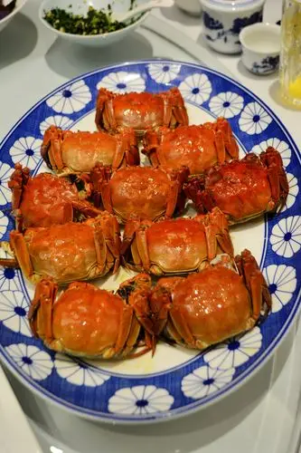 清蒸六月黄:菜谱上没有,酒家特意为我们预订空运奉上