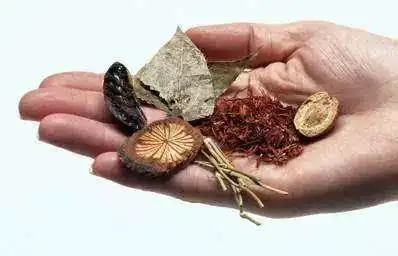 再一虚,必然有乳房增生,乳腺增生,乳癌,乳瘤,过去讲乳房四个病,乳痨